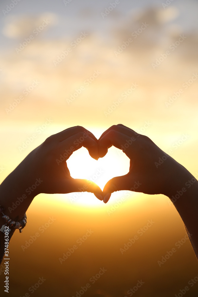 Fototapeta premium Heart love hands