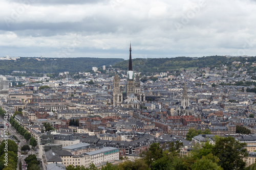 Panorama de Rouen avec vue sur la Cathédrale Notre Dame © C. Aucher