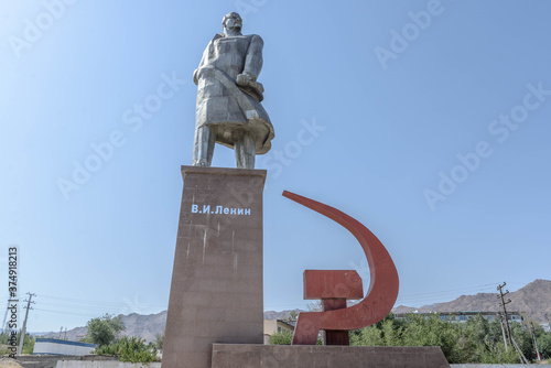 フジャンドのレーニン像