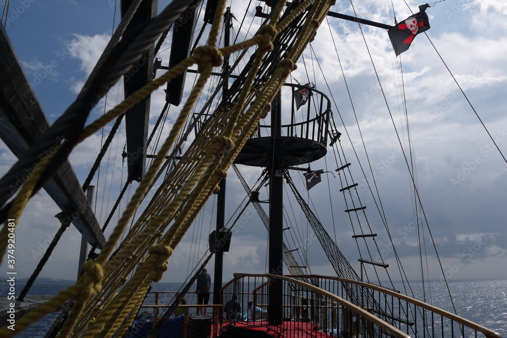 Obraz premium sailing ship mast