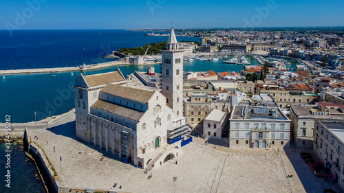 Fotografie Aerial view of Trani in the southeastern region of Apulia in Italy - Cathedral o