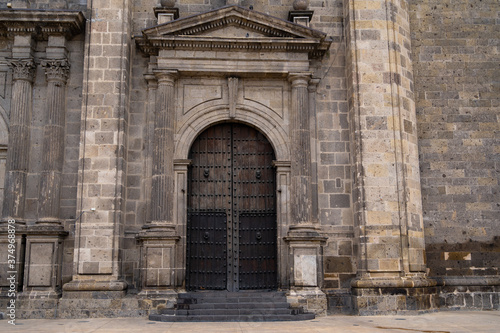 Puerta de la Catedral de Guadalajara Jalisco.