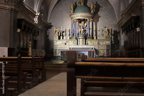 Intérieur de l'église catholique Saint Michel dans Chamonix, ville de Chamonix, département de Haute Savoie, France