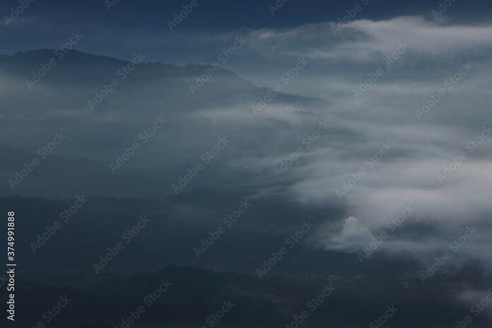 雲海の遠野
