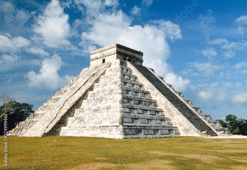 Chichenitza, Mayan ruins, Yucatan, Mexico, Central America photo