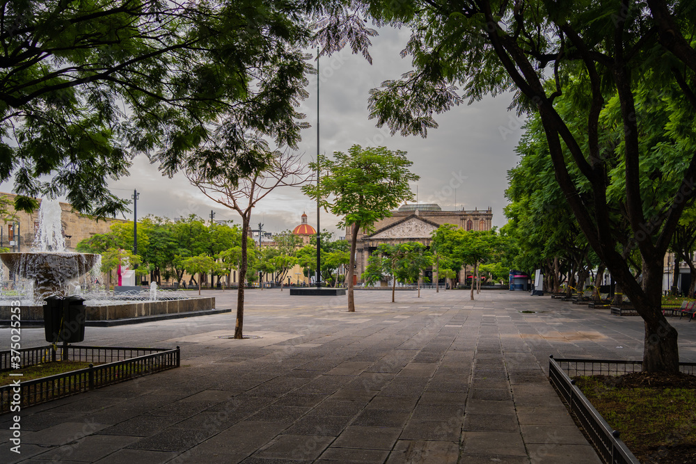 Plaza de la Liberación y Teatro Degollado de Guadalajara.