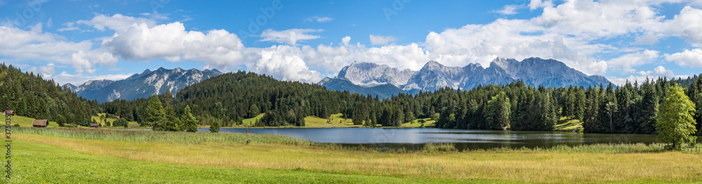 Geroldsee mit Soierngruppe und Karwendel