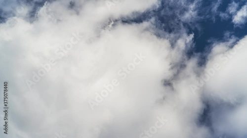 青空　雲　流れる　タイムラプス