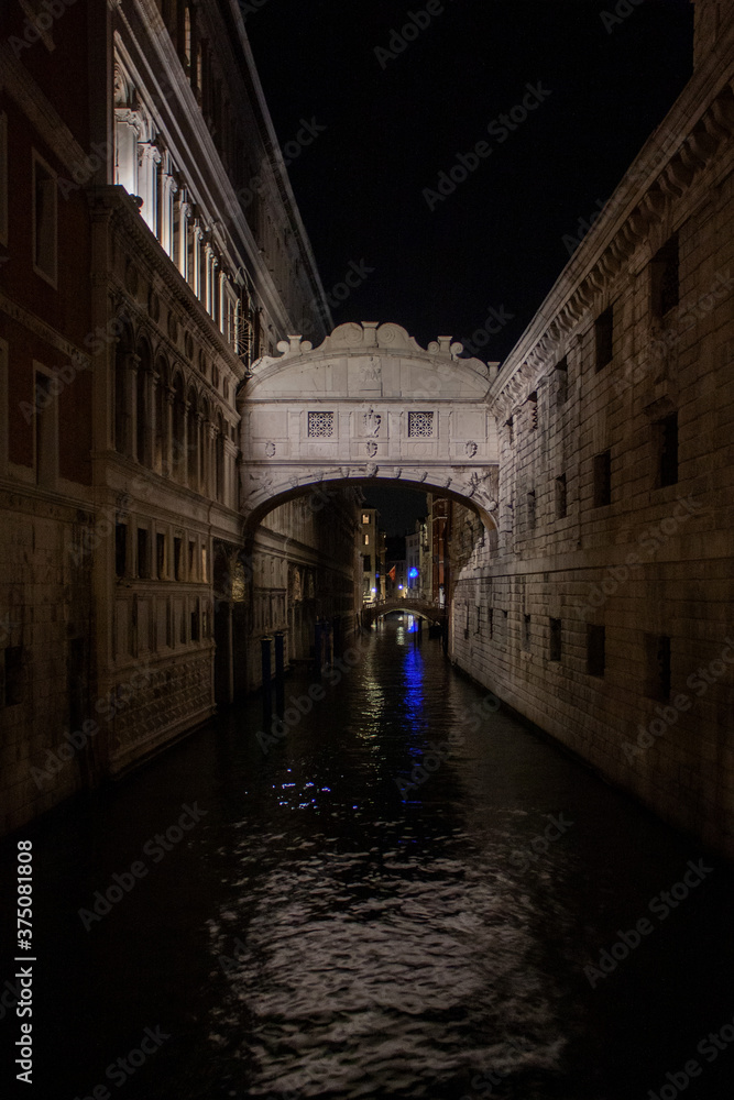 Fototapeta premium scorci notturni