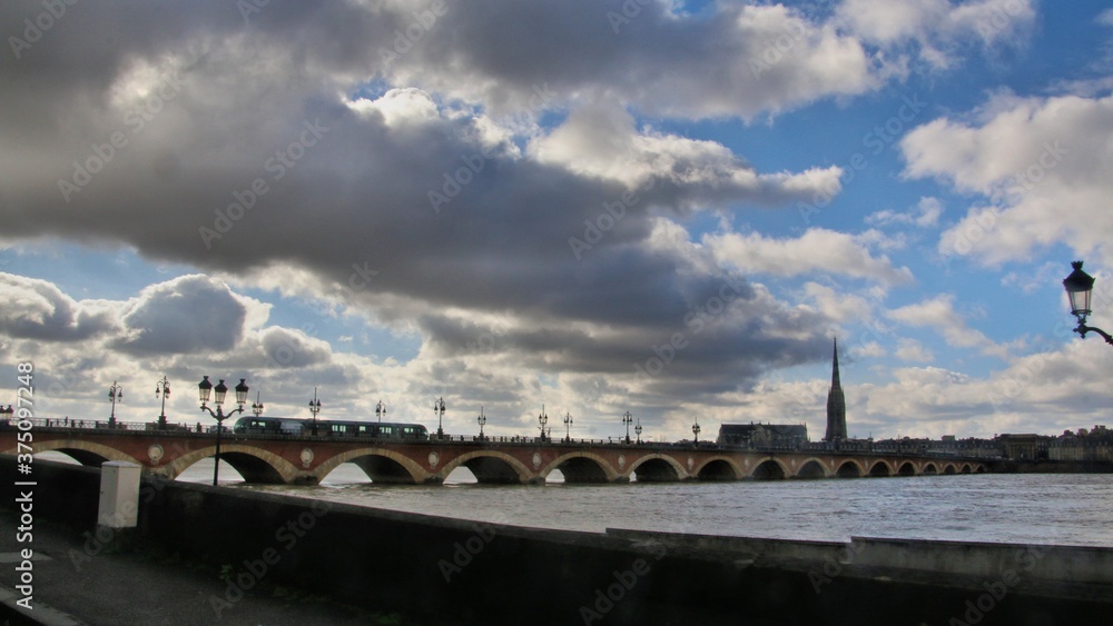 Fototapeta premium A view of Bordeaux in France