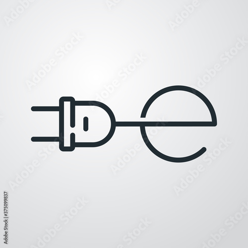 Concepto energía eléctrica. Logotipo lineal letra inicial e con enchufe eléctrico con cable en fondo gris