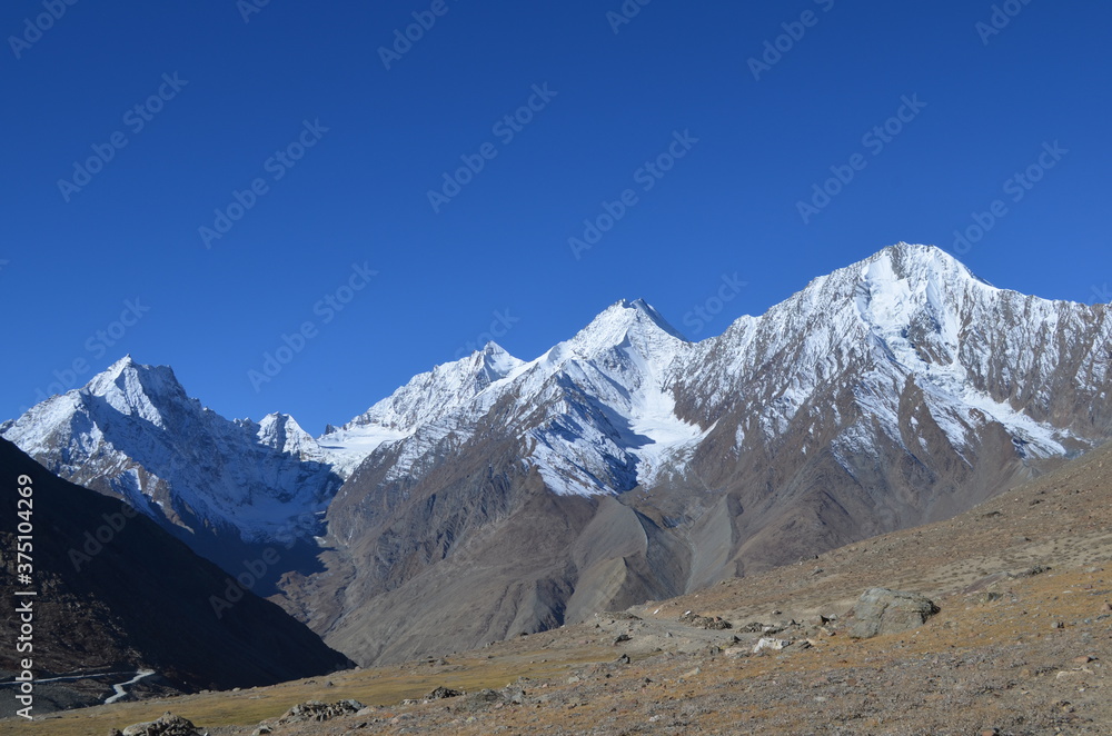 Obraz premium mountain landscape with snow