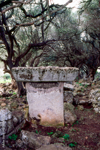 Taula de Torrellafuda. Ciutadella.Menorca.Reserva de la Bioesfera.Illes Balears.España.