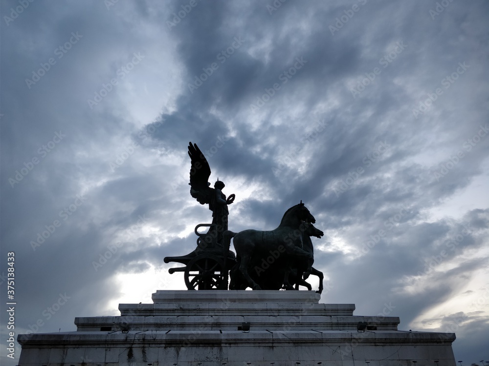Obraz premium Goddess Victoria statue in Rome
