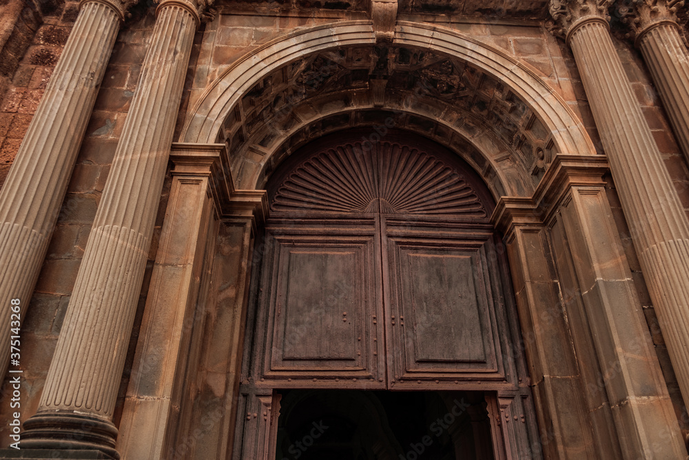 Fototapeta premium Entrance to Basilica of Bom Jesus