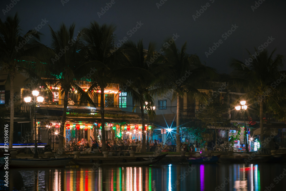 Naklejka premium Hoi An River at Night