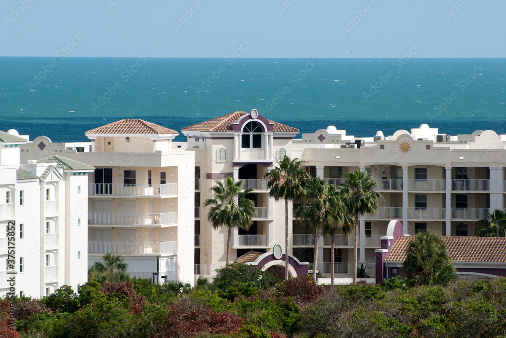 Fototapeta premium Cape Canaveral Residential District With An Ocean View