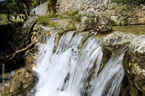 Camino del barranco de Biniaraix vado del torrente.Sierra de Tramuntana. Mallorca. Baleares.Espa  a.