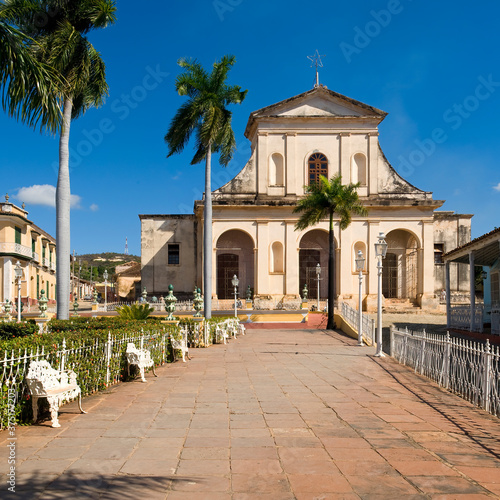 Plaza Mayor and Church Parroquial Mayor or Santisima Trinidad, Trinidad, Sancti Spiritus Province, Cuba, Central America, Unesco World Heritage Site