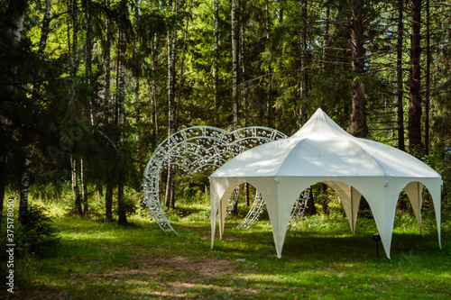 white tent for wedding ceremonies