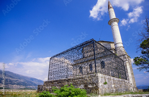 Mezquita Fetiye Tzami. Lago de Ioannina. Epiro.Grecia photo