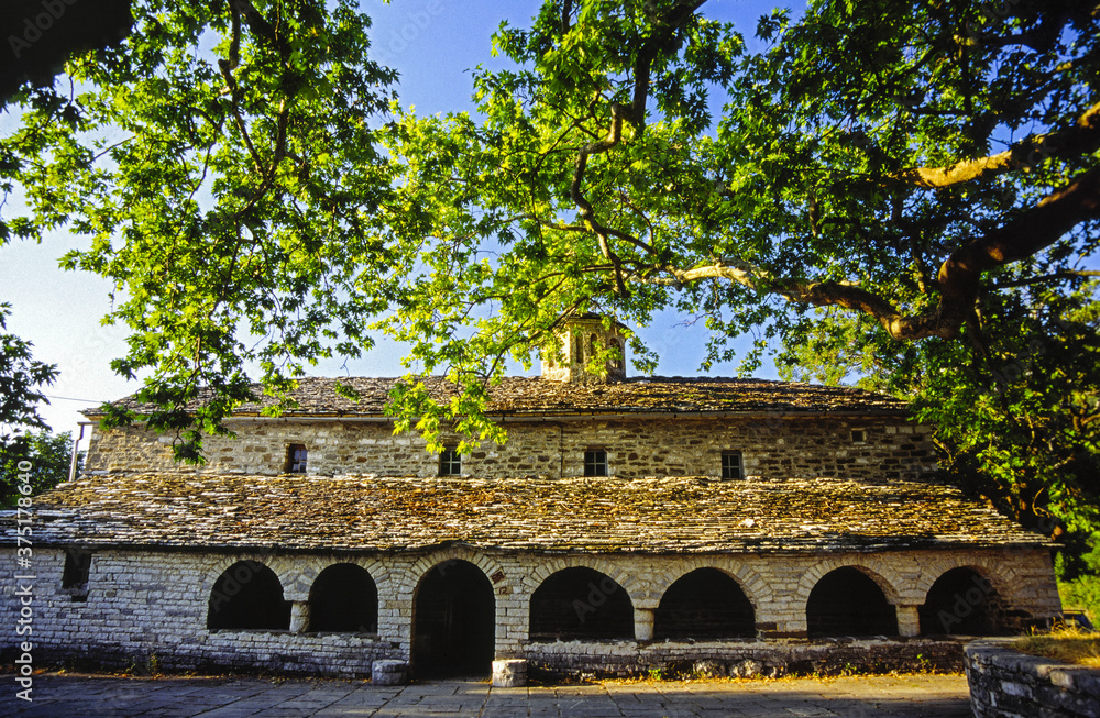 Obraz premium Iglesia de Panagia Poliouri.Mikro Papingo.Zagoria. Epiro.Grecia