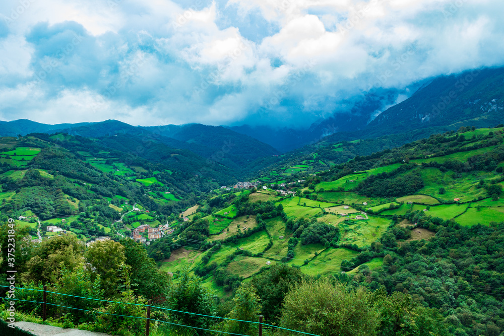 Naklejka premium Mountain landscape in Riosa Asturias near the Angliru peak in Spain