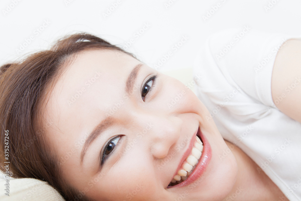 笑顔の女性 笑顔の女性