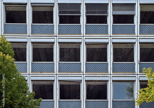 Entkerntes Bürohaus in Berlin, Unter den Linden