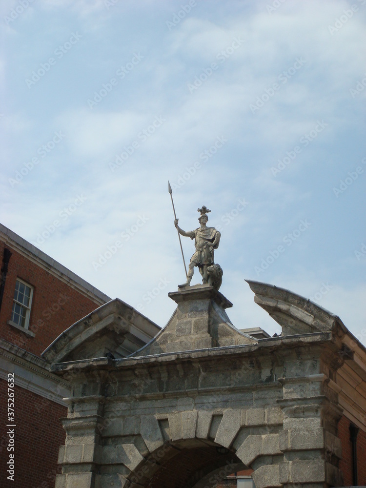 Fototapeta premium statue in dublin