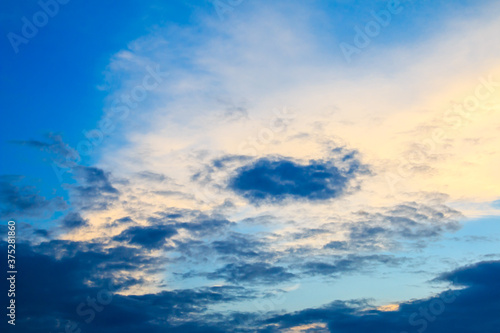 Obraz na płótnie beautiful colorful sky and cloud in twilight time background w salonie