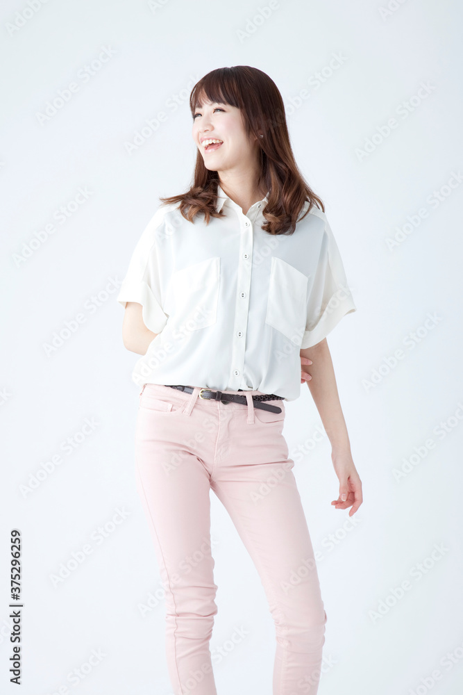 笑顔の女性