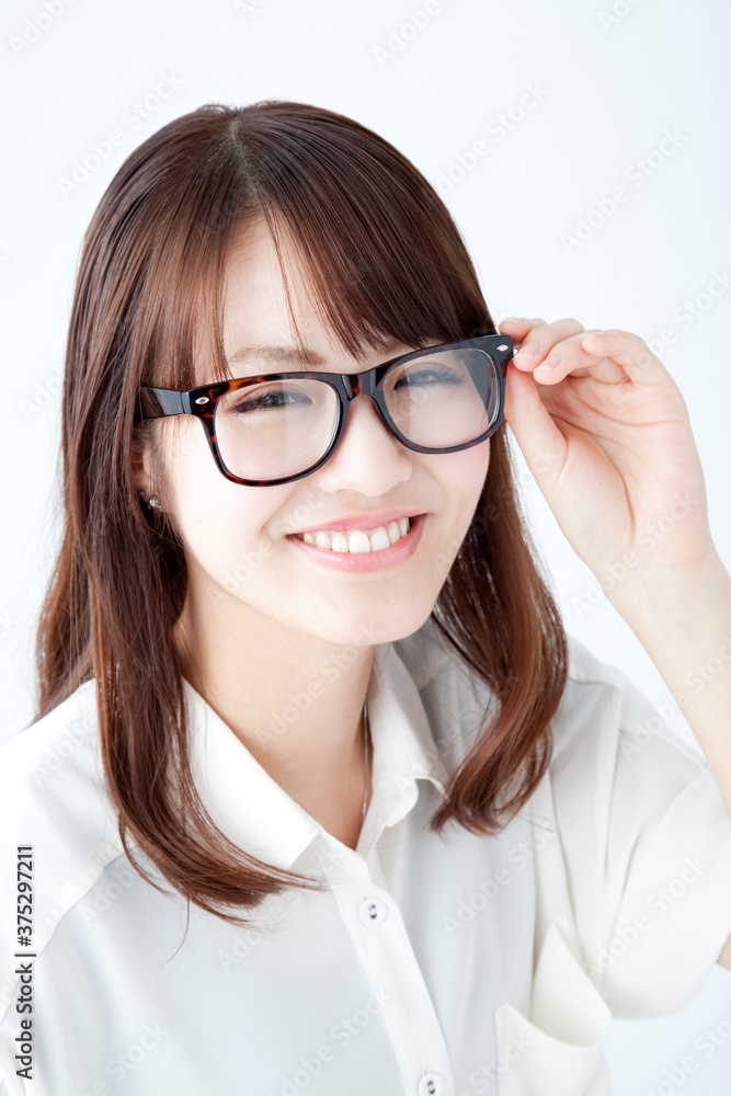 メガネの女性 メガネの女性