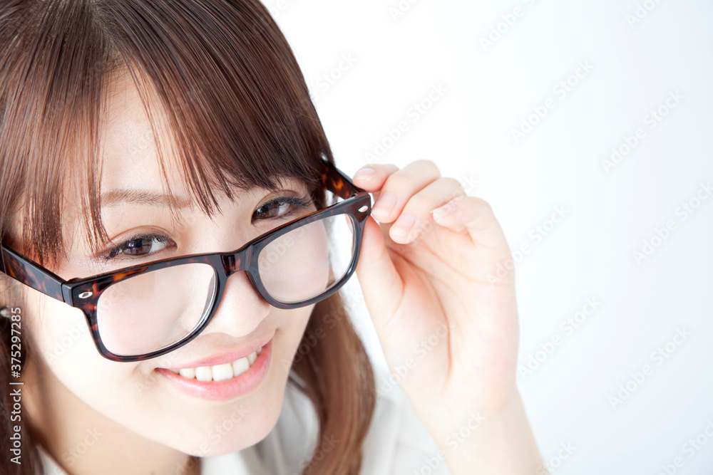 メガネの女性 メガネの女性