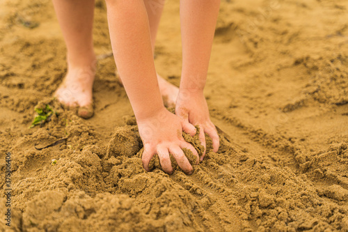 feet on sand © Anna Rudoy