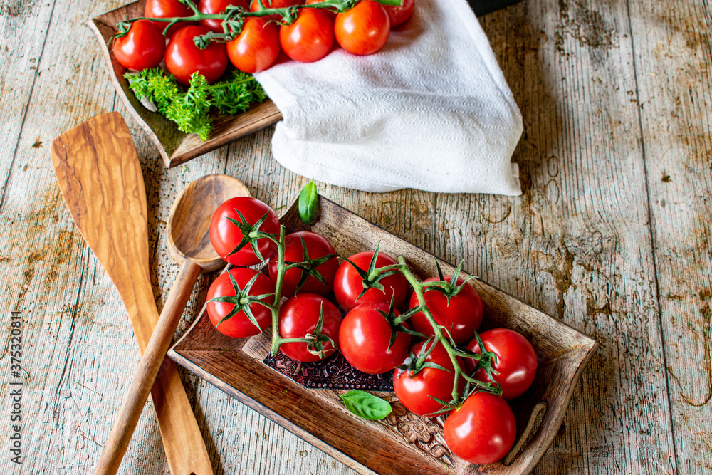 fresh and ripe vine tomatoes fresh and ripe vine tomatoes