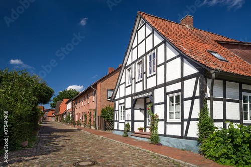 Bad Bevensen Niedersachsen in der Altstadt sonnig entzerrt