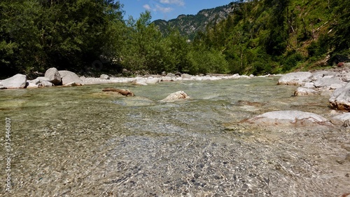 Wasser in den Alpen, Bäche und Flüsse im Hochgebirge