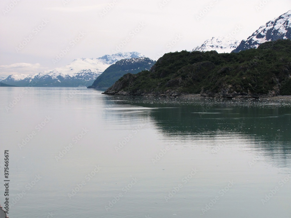 Cruising Alaska's Tarr Inlet on the Inside Passage