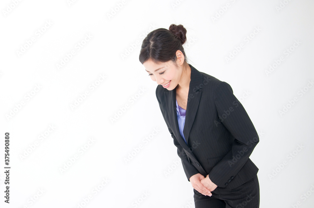 お辞儀をするOL