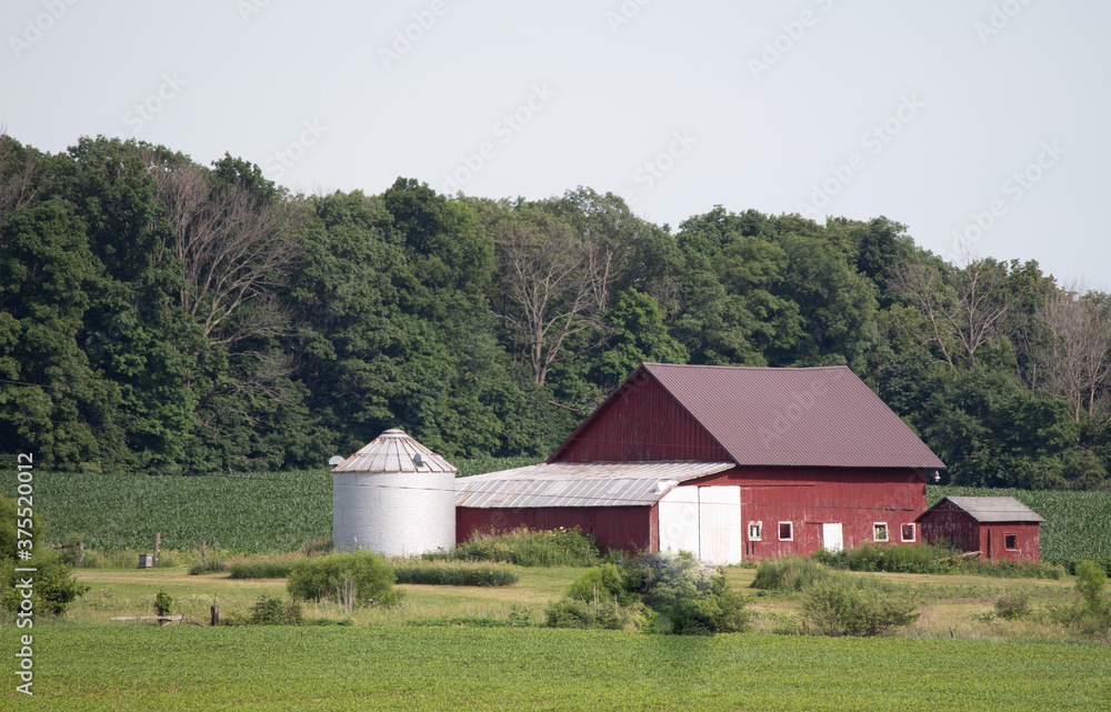 barn in the countryside barn in the countryside