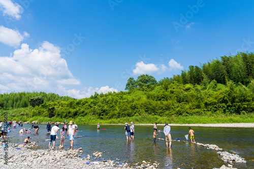 夏休みイメージ 夏の川遊び photo