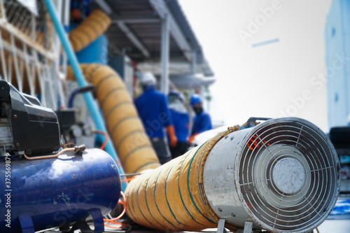 Work area without enough air, pre-aeration, aeration fan (Working in confined spaces)