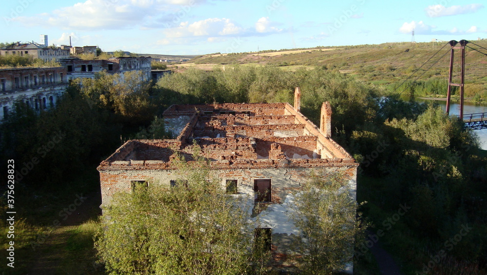 abandoned settlement in the summer