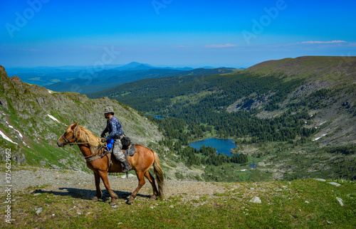 Altai - horse and mountains