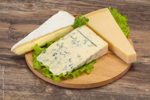 Cheese triangle mix - gorgonzola, brie, parmesan