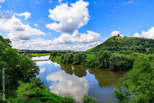 Kaiser-Wilhelm-Denkmal und Weser in der Porta Westfalica