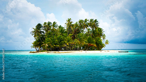 tropical paradise island © Jimmy