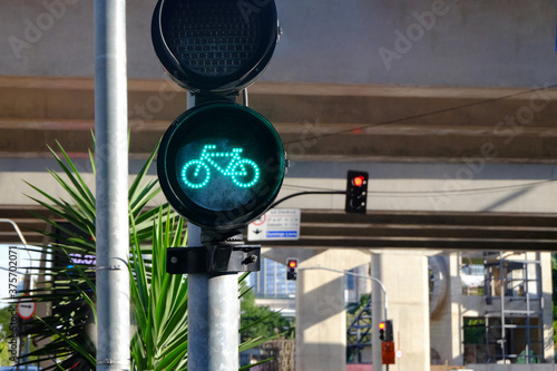 Green light for bycicle lane on a traffic light