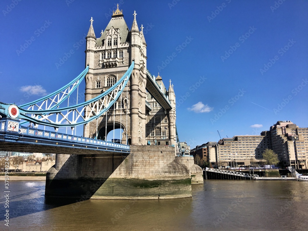 Obraz premium Tower Bridge in London